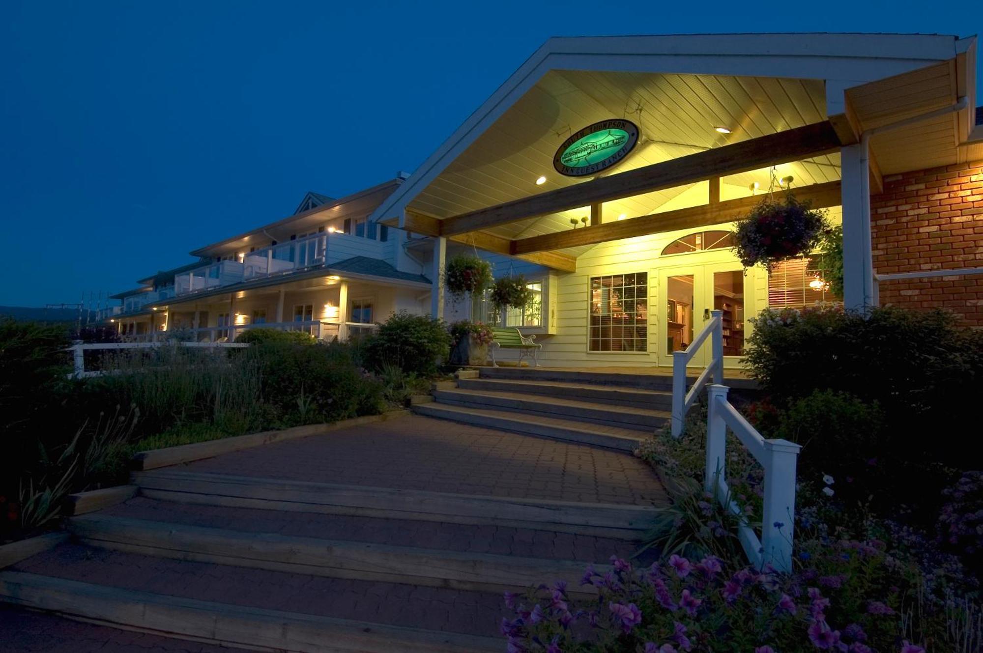 South Thompson Inn & Conference Centre Kamloops Esterno foto